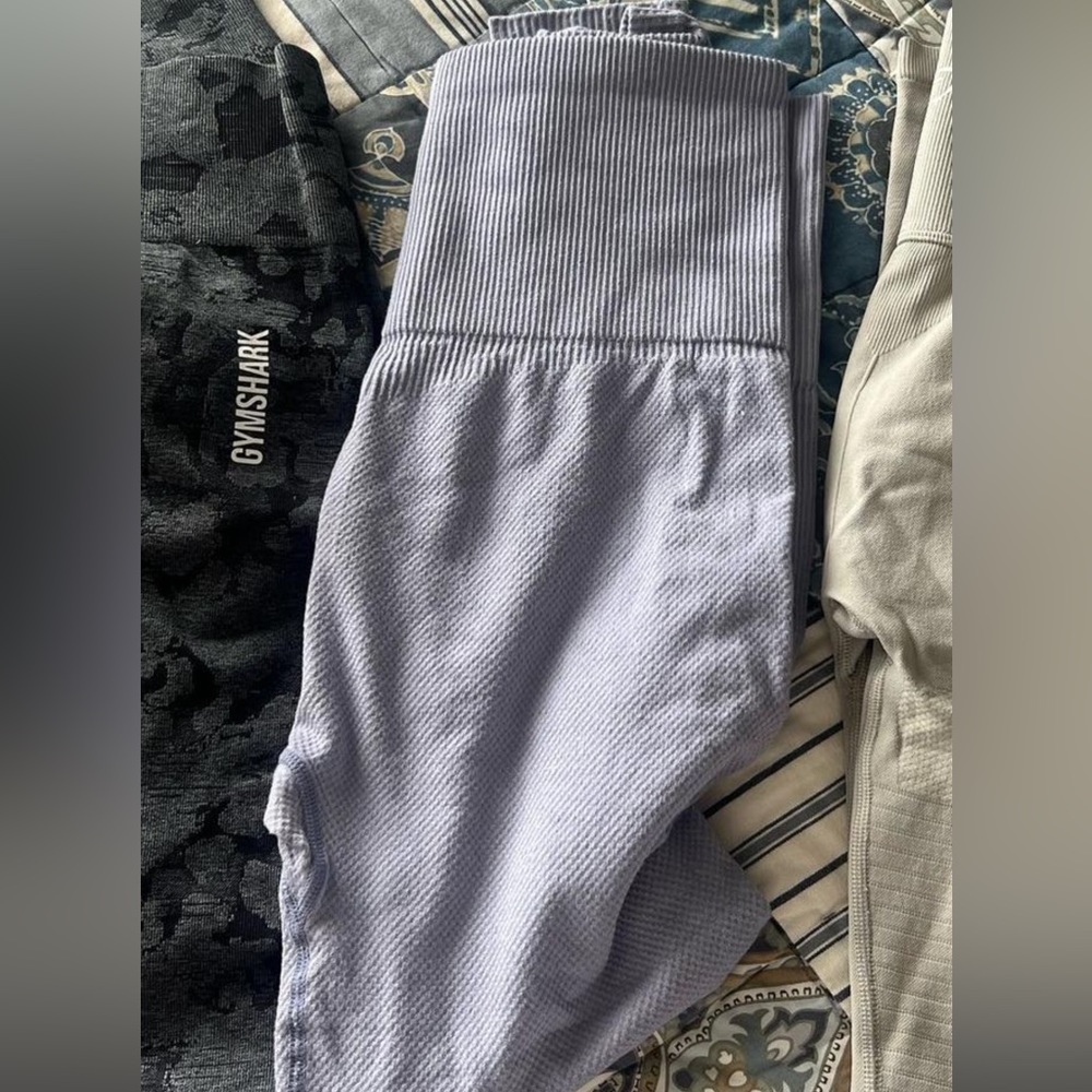 Gymshark seamless light purple leggings, size medium